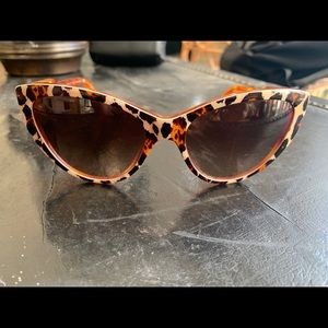 Stella McCartney Cat Eye Sunglasses